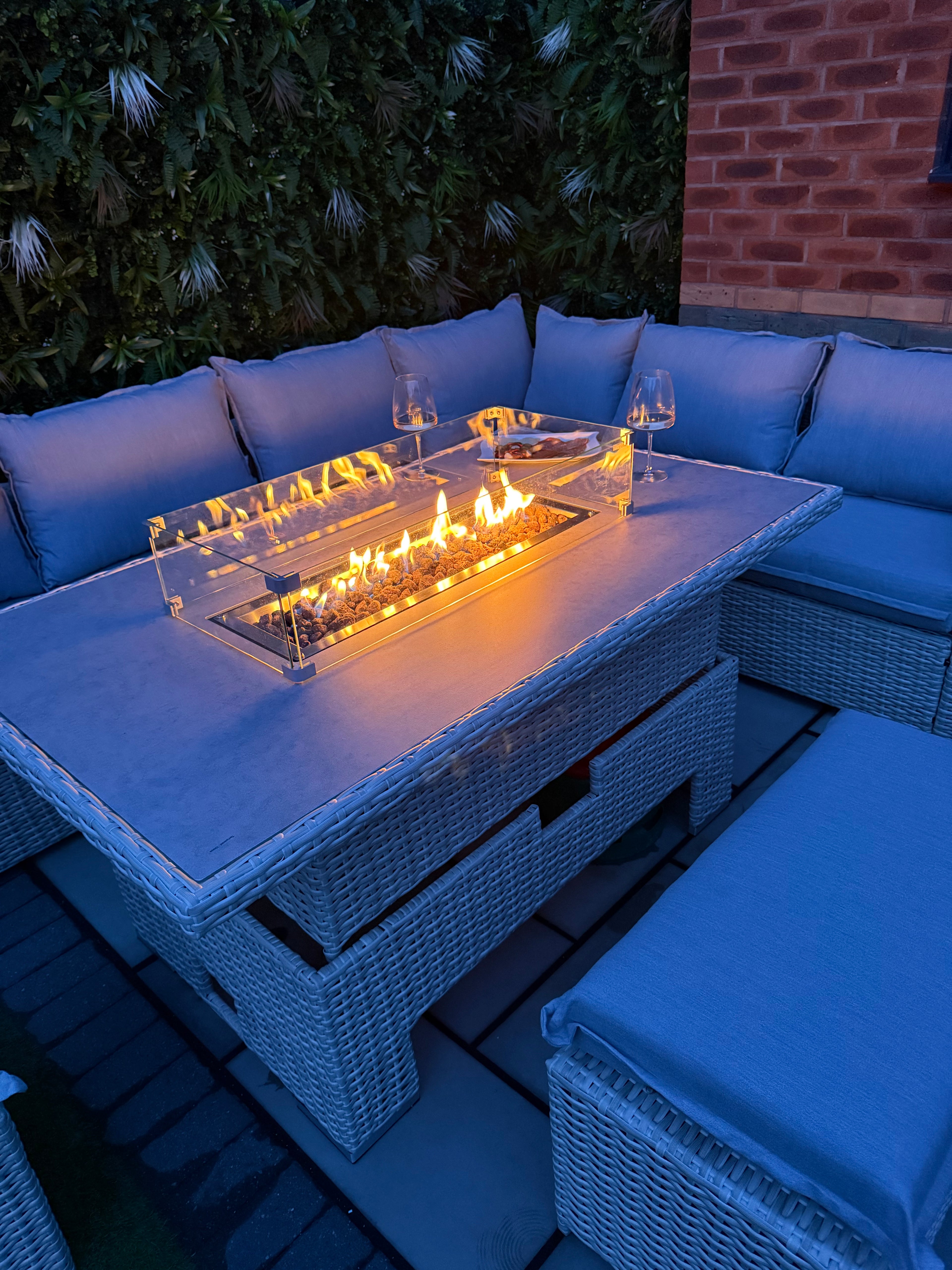 The Willow 🌿 6 Pcs Outdoor Rattan Dining Set Light Grey - Fire-pit Rise And Fall Table
