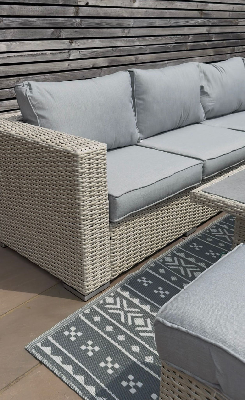 The Willow - 6 Pcs Outdoor Rattan Dining Set Light Grey - Fire-pit Rise And Fall Table