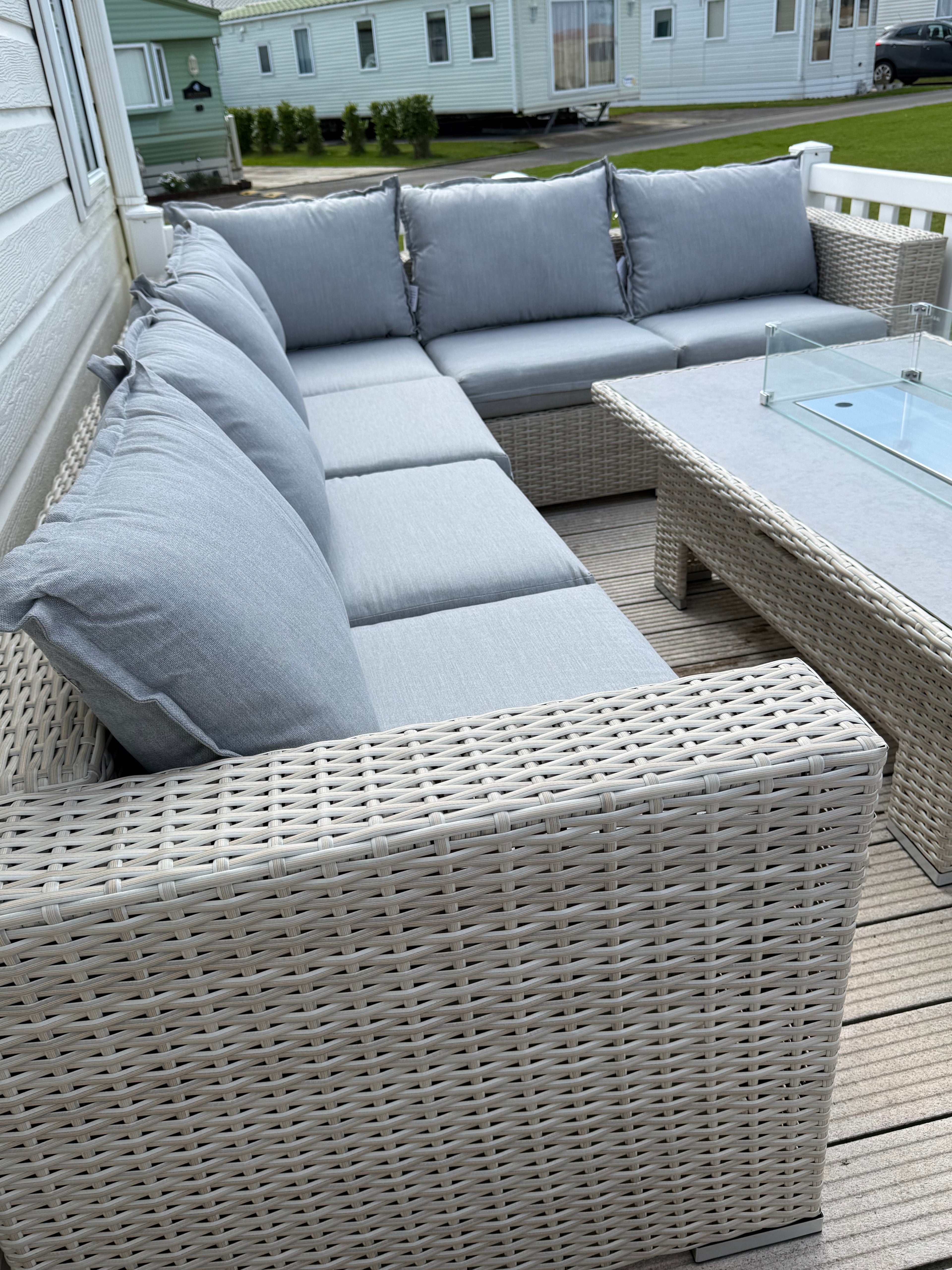 The Willow 🌿 6 Pcs Outdoor Rattan Dining Set Light Grey - Fire-pit Rise And Fall Table