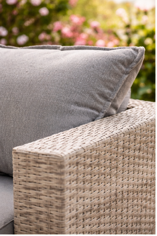 The Willow 🌿 6 Pcs Outdoor Rattan Dining Set Light Grey - Fire-pit Rise And Fall Table