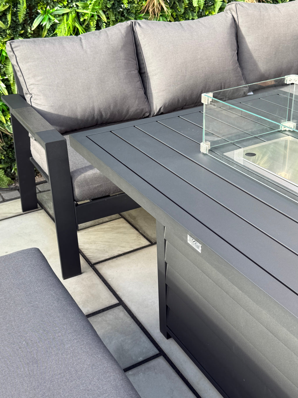 The Ivy 🌿 5 Pcs Aluminium Corner Dining Set Black - Fire-pit Table