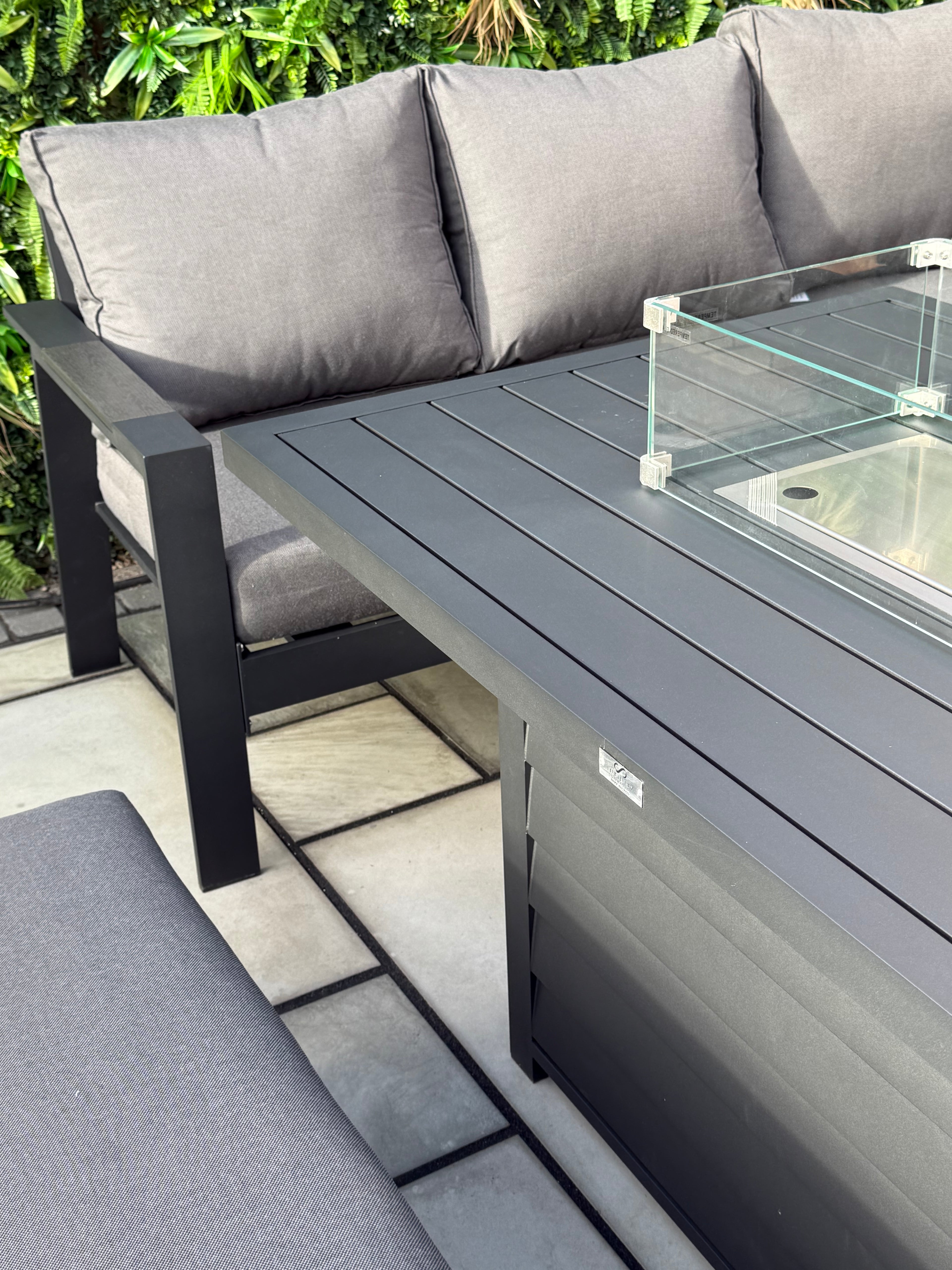 The Ivy 🌿 5 Pcs Aluminium Corner Dining Set Black - Fire-pit Table