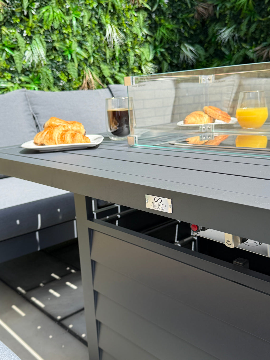 The Meadow 🌿 5 Pcs Aluminium Dining Set Light Grey - Fire-pit Table