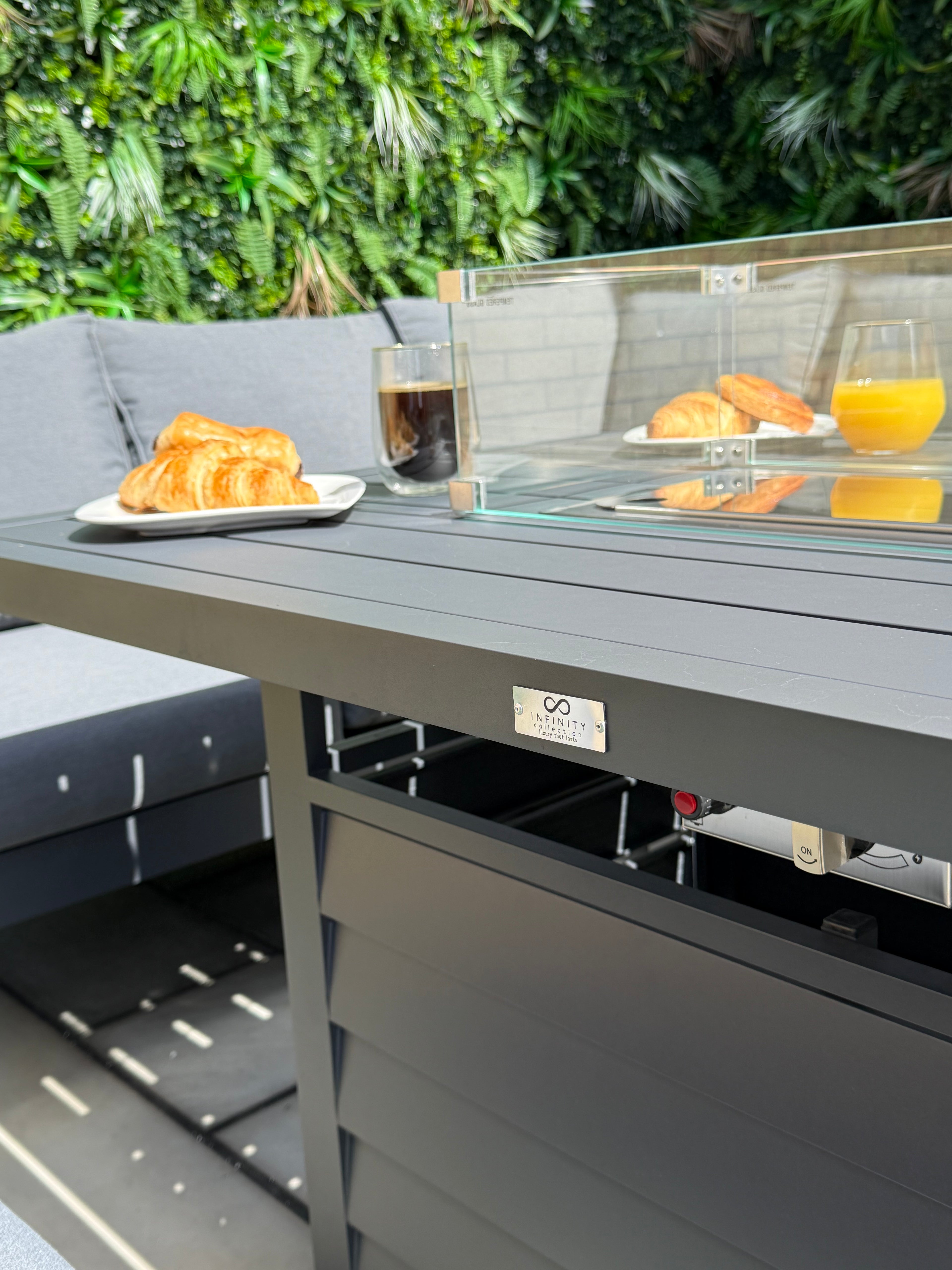The Meadow 🌿 5 Pcs Aluminium Dining Set Light Grey - Fire-pit Table