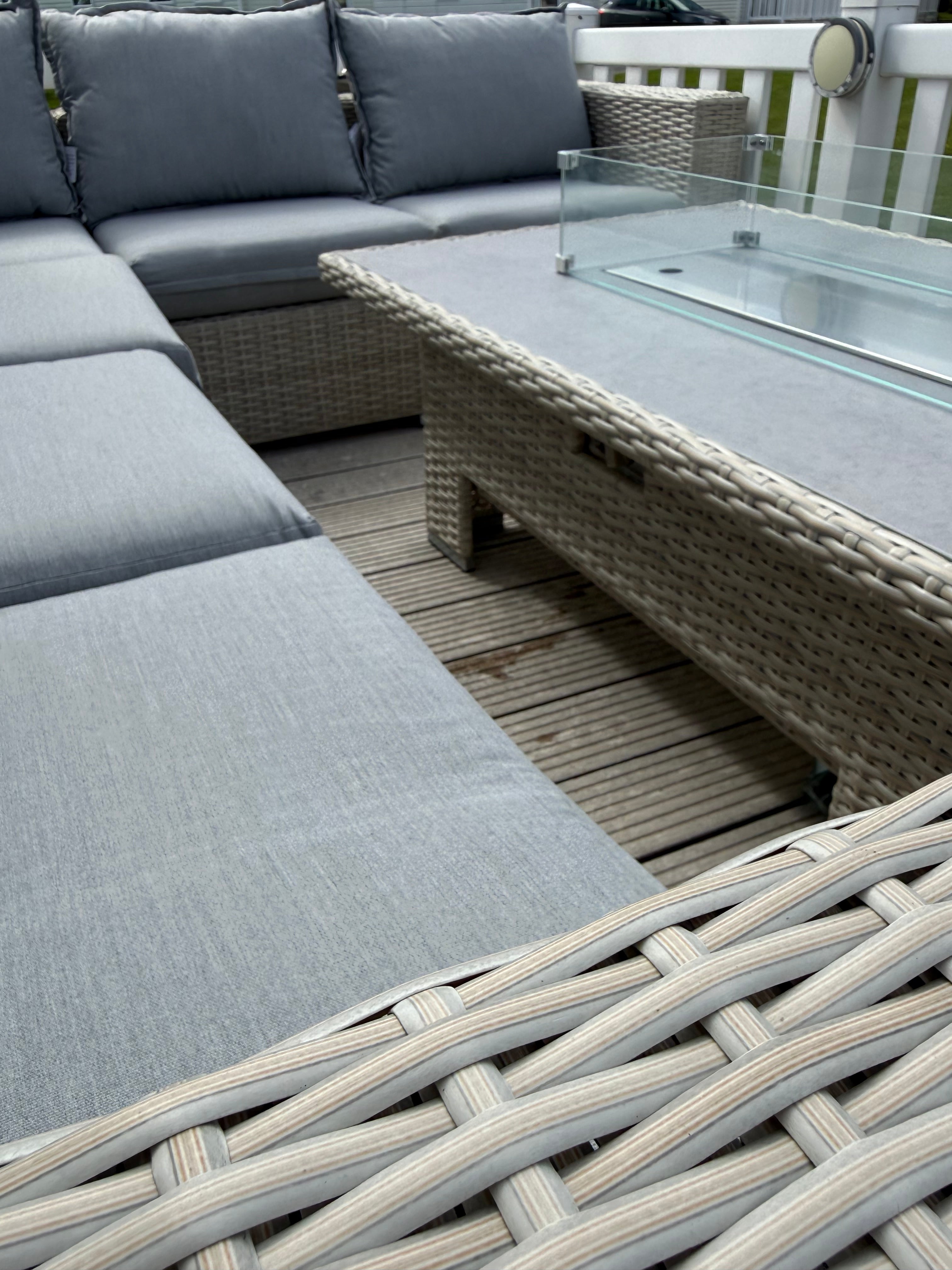 The Willow 🌿 6 Pcs Outdoor Rattan Dining Set Light Grey - Fire-pit Rise And Fall Table