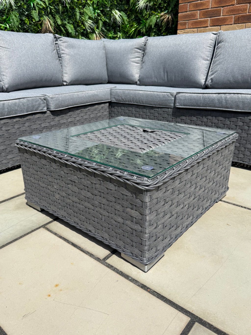 The Eden Corner Lounge Set with Ice Bucket Table – Grey