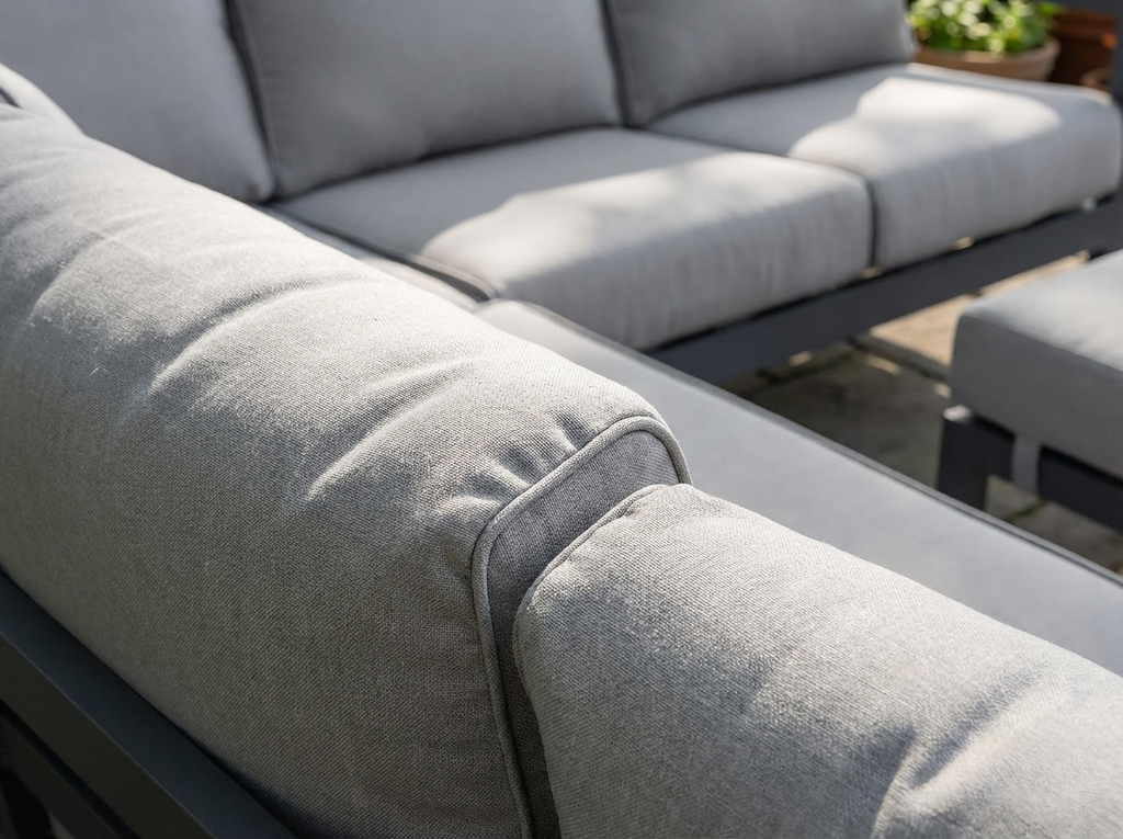 THE MEADOW 🌿 5 PCS ALUMINUM DINING SET LIGHT GREY - FIREPIT TABLE